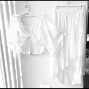 All white beach shirt an skirt